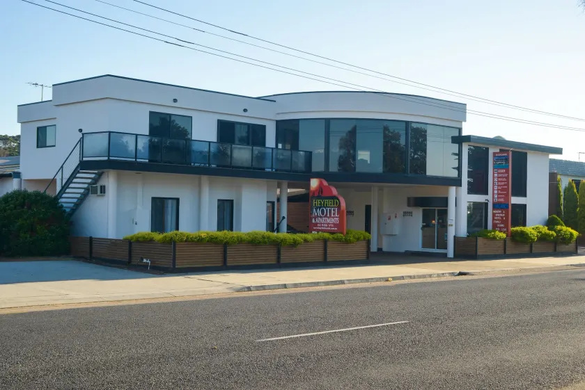 Heyfield Motel and Apartments - Image 1