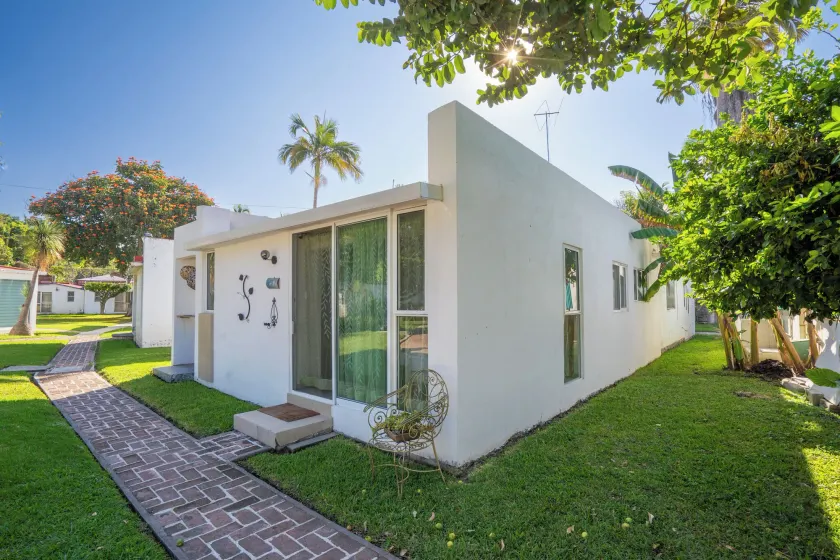 Family House in Jiutepec with Pool & BBQ - Interior entrance