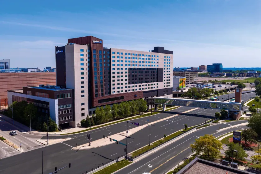 Radisson Blu Mall of America - Image 1