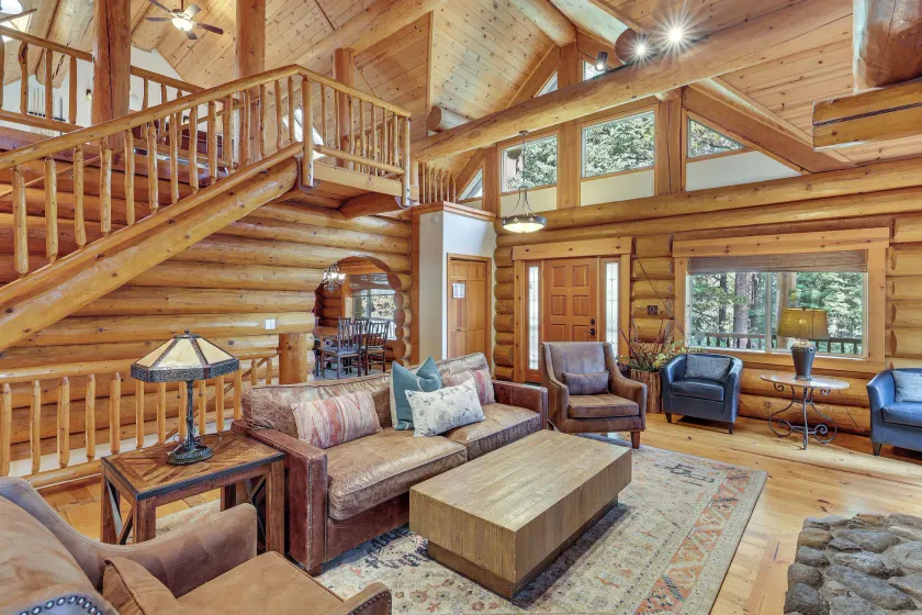 All-season Family Cabin w/ Forest Views in Truckee - Image 1