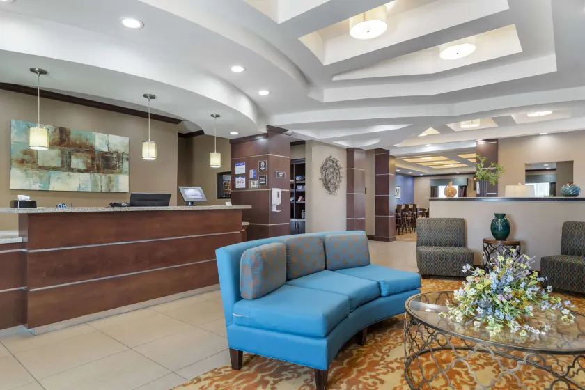 Best Western Plus Longhorn Inn & Suites - Image 1