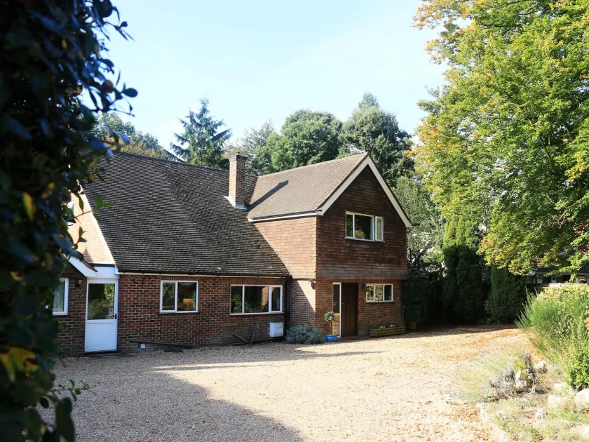 Dawyk Beech Guesthouse - Image 1