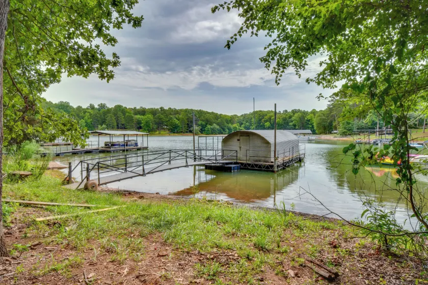 Peaceful Lake Hartwell Gem w/ Boat Dock - Image 1
