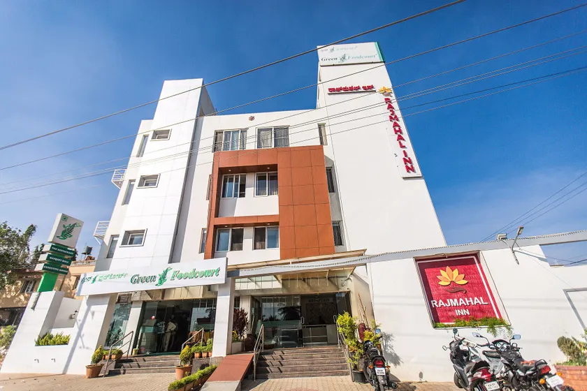 Rajmahal Inn - Image 1