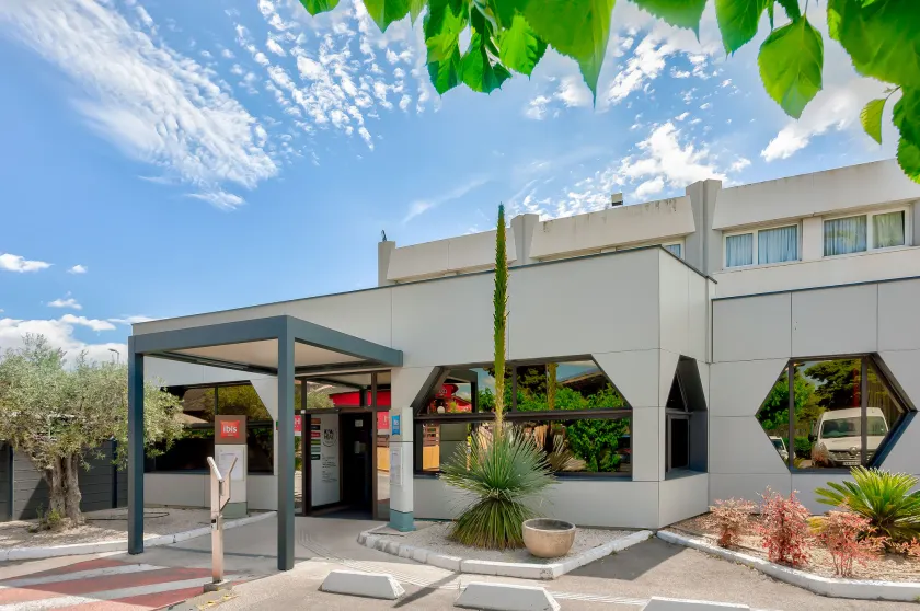 ibis Montpellier Sud - Image 1