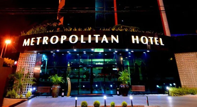 Metropolitan Hotel - Image 1