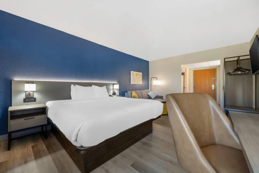 Comfort Inn West Hazleton - Image 1