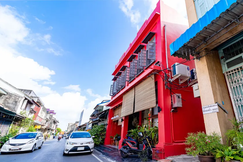Yu Cafe Hostel - Image 1