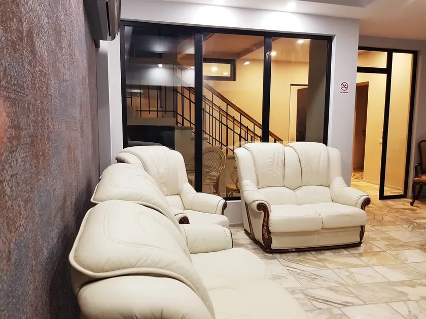 Hotel Classic - Image 1