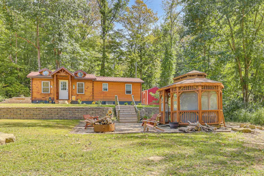 Charming Couples Cabin on 40 Acres in Zanesville - Image 1