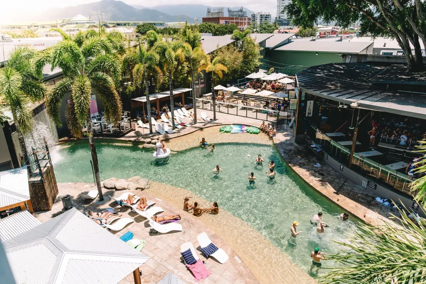 Gilligan's Hotel & Resort Cairns - Image 1