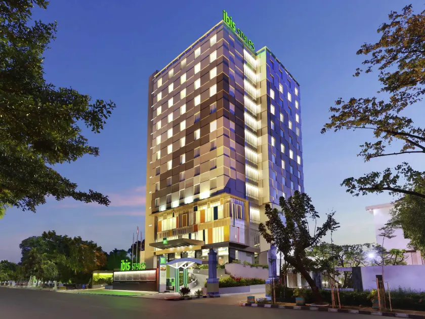 Ibis Styles Makassar Sam Ratulangi - Image 1
