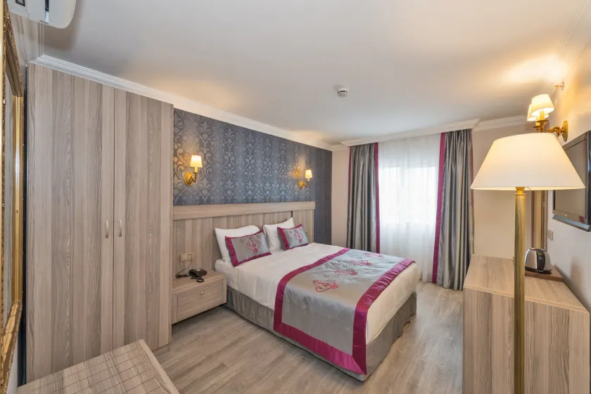 Dab Hotel - Image 1