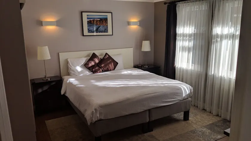 MacLean Guest House - Image 1