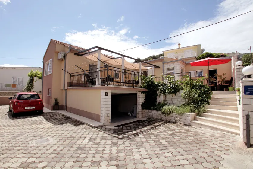 Apartments Viki - Image 1