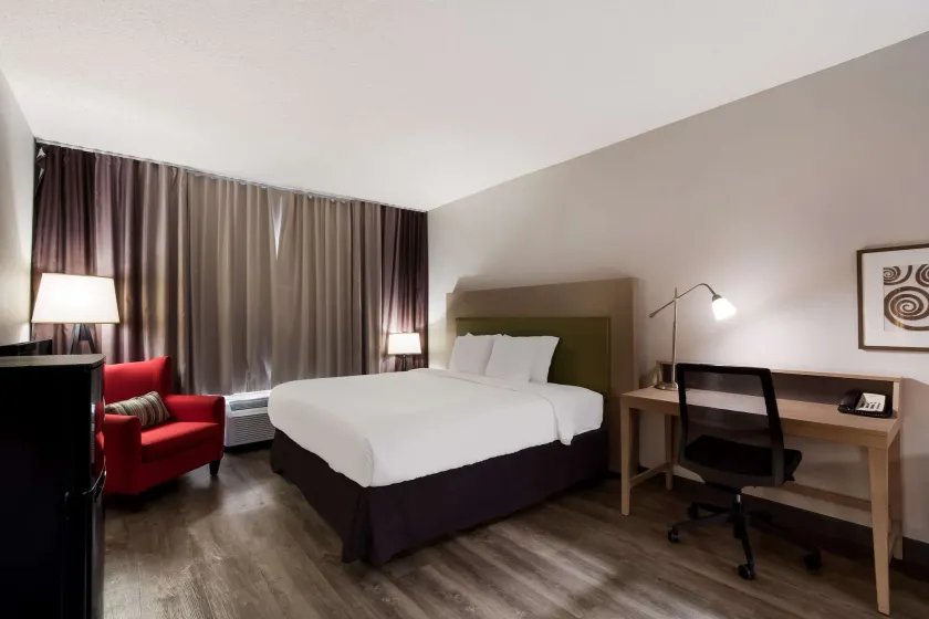 Country Inn & Suites by Radisson, Augusta at I-20, GA - Image 1