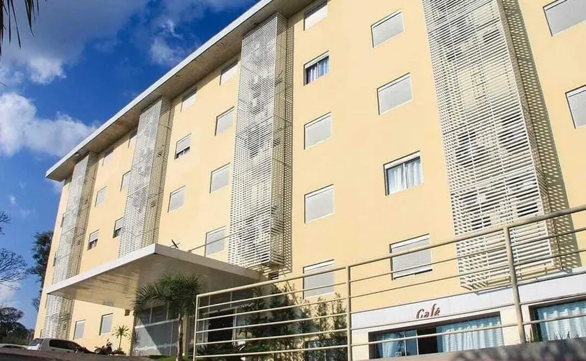 AJ Hotel Chapecó - Fácil Acesso Pátio Shopping e Rótula da Bandeira - Image 1