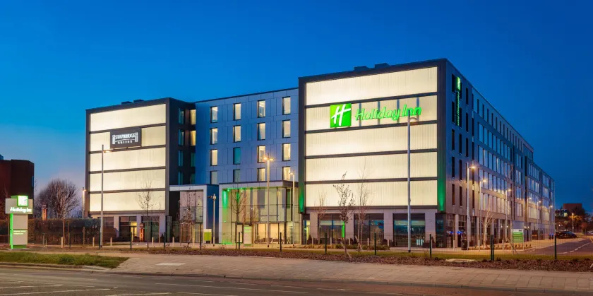 Holiday Inn London Heathrow - Bath Road by IHG - Image 1