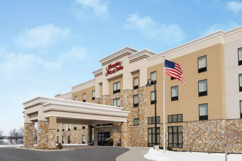 Hampton Inn & Suites Mount Joy/Lancaster West - Image 1