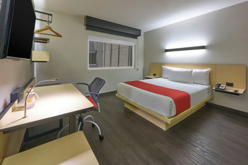 City Express by Marriott Ciudad de México La Villa - Image 1