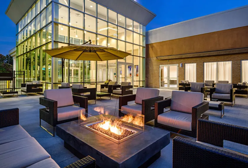 DoubleTree by Hilton Hotel Bristol, Connecticut - Image 1
