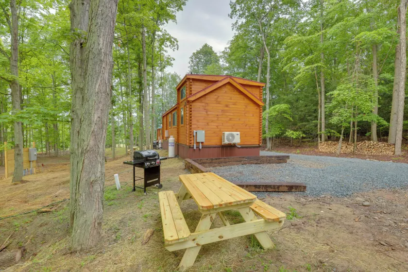 Stunning Mtn Views: Middlebury Center Retreat! - Image 1