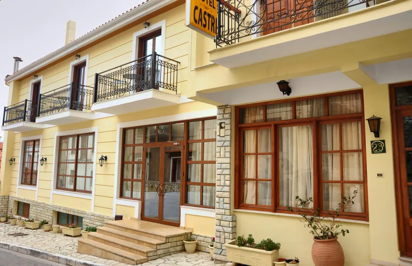 Castri Hotel - Image 1