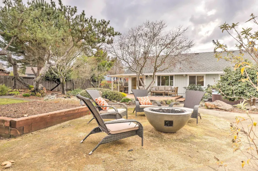 Peaceful Windsor Retreat w/ Private Hot Tub! - Image 1