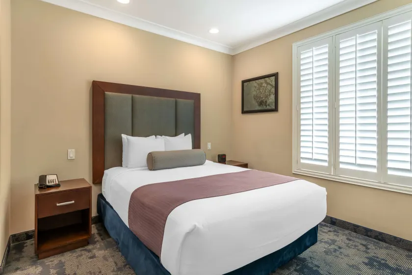 Best Western PLUS Avita Suites - Image 1