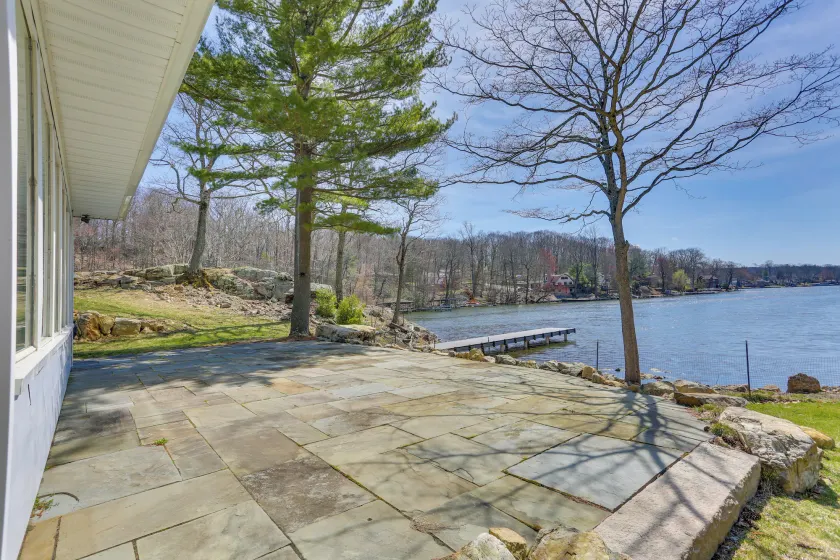 Serene Hopatcong Cottage w/ 50-foot Dock! - Interiør