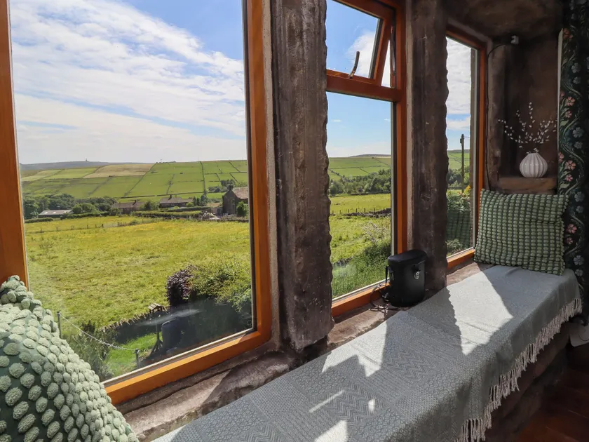 Pike View Cottage - Image 1