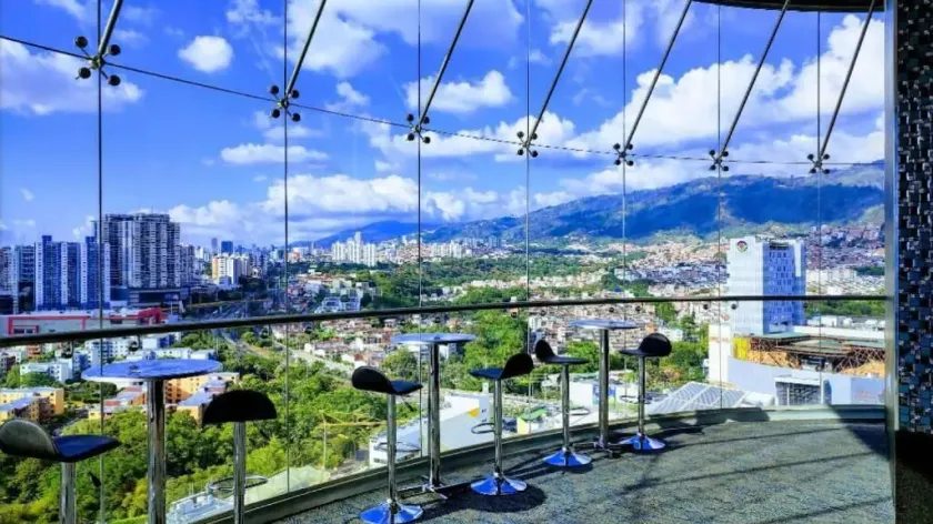 Hotel Roseliere Bucaramanga - Image 1