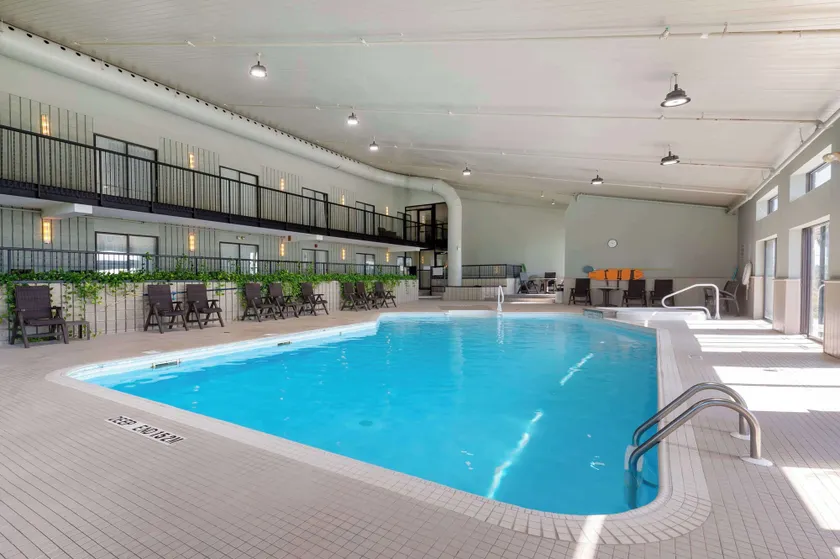 Best Western Pembroke Inn & Conference Centre - Image 1