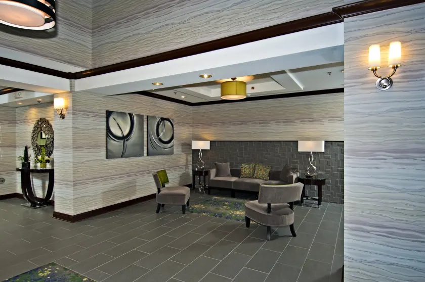 Holiday Inn Express & Suites Morton Peoria Area by IHG - Hall