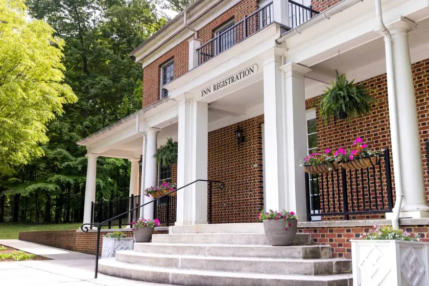The Elston Inn and Conference Center  - Image 1