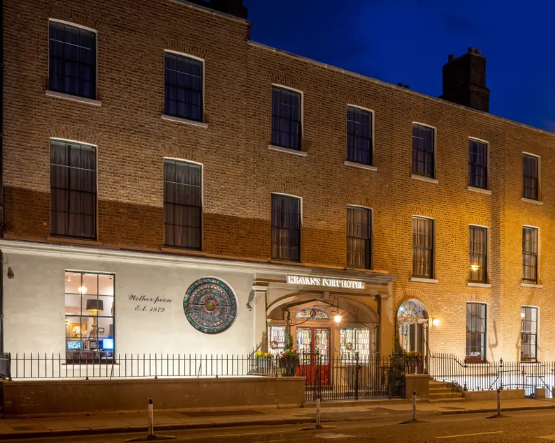 Keavan's Port Hotel, Dublin - Image 1
