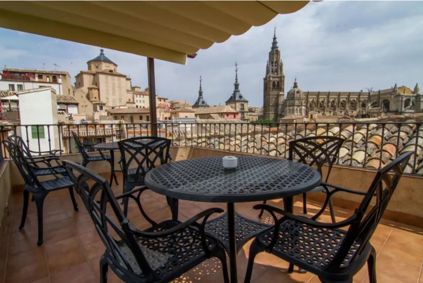 Hotel Santa Isabel - Image 1