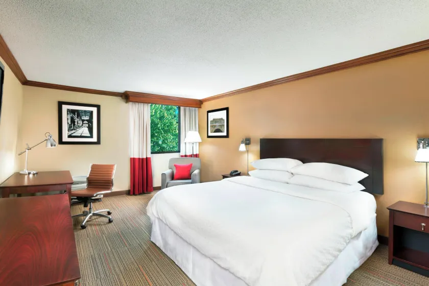 Four Points by Sheraton Asheville Downtown - Image 1