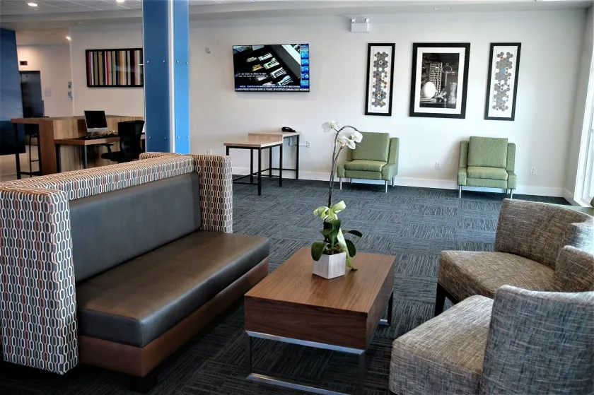 Holiday Inn Express & Suites - Edmonton SW – Windermere by IHG - Hall
