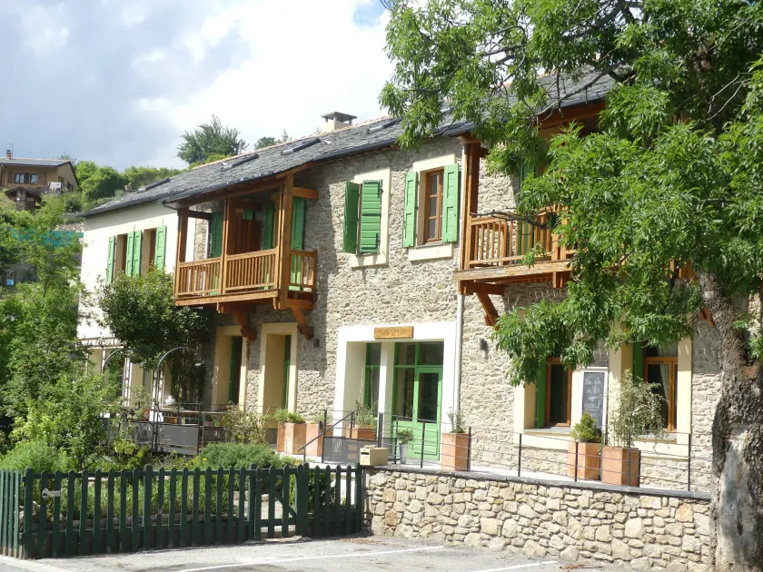 Gîte de Llo - Vue Pyrénées, chambres & PDJ inclus - Image 1