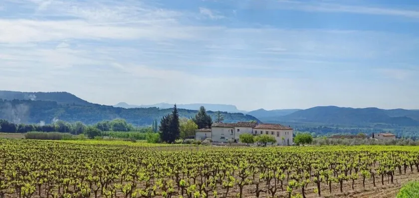Maison d'hôtes Bastide St Victor à 2,5 kilomètres de Lourmarin - Image 1