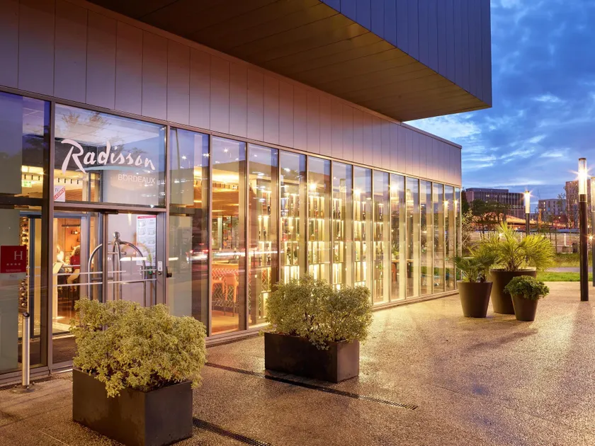 Radisson Hôtel Bordeaux Saint-Jean - Image 1