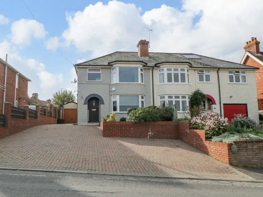 Curlew Cottage - Image 1