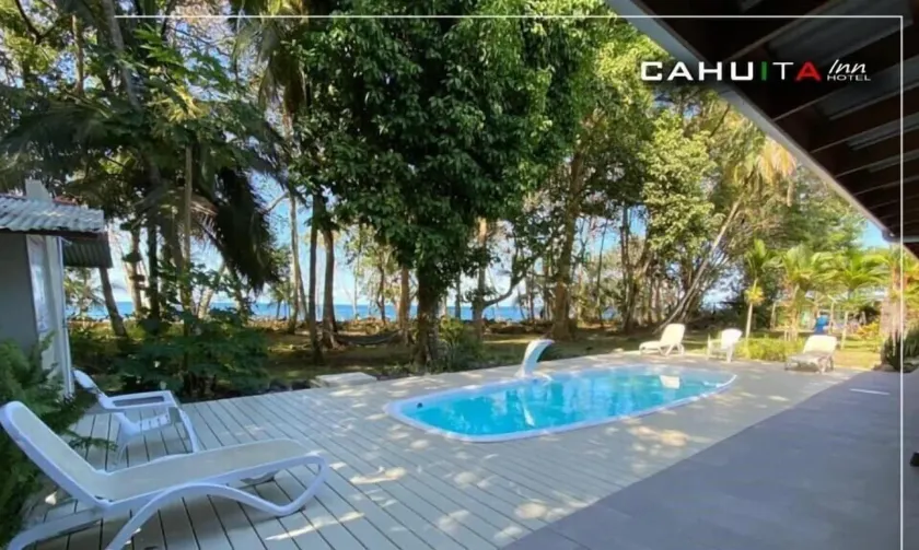 Hotel Cahuita Inn - Image 1