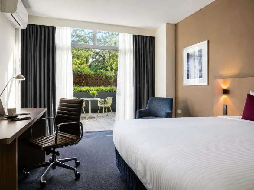 Mercure Sydney St Leonards - Image 1