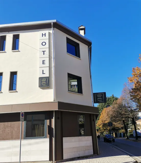 LAERTE PALACE HOTEL - Image 1