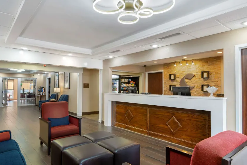 Comfort Inn & Suites - near Robins Air Force Base Main Gate - Hall