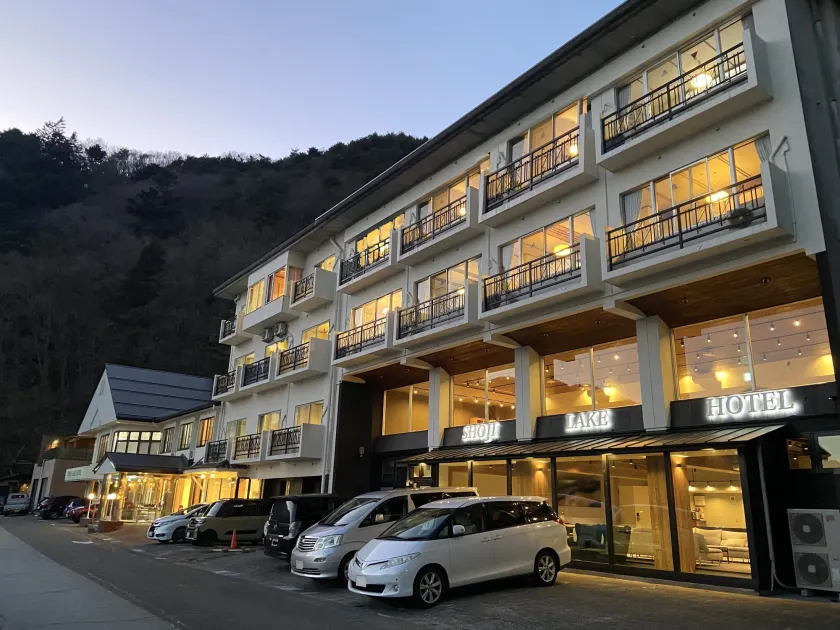 Shoji Lake Hotel - Image 1