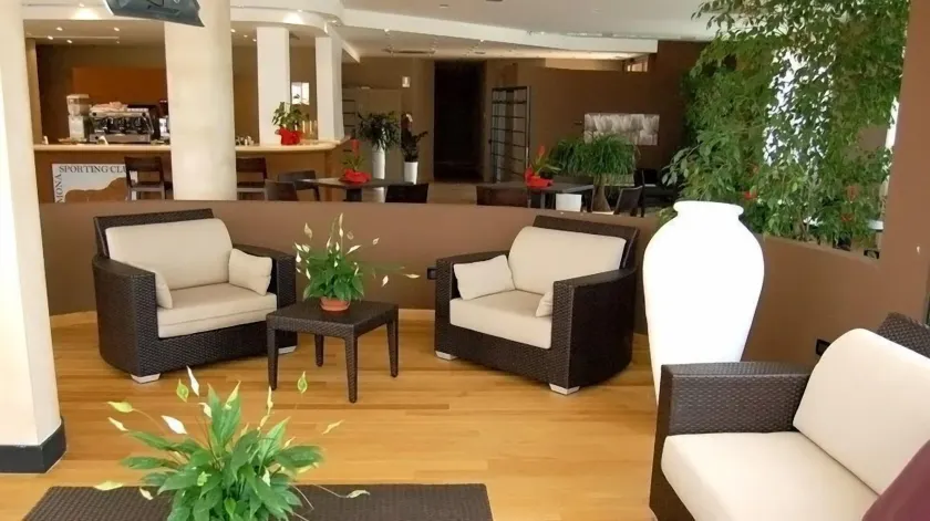 Cremona Palace Hotel - Image 1