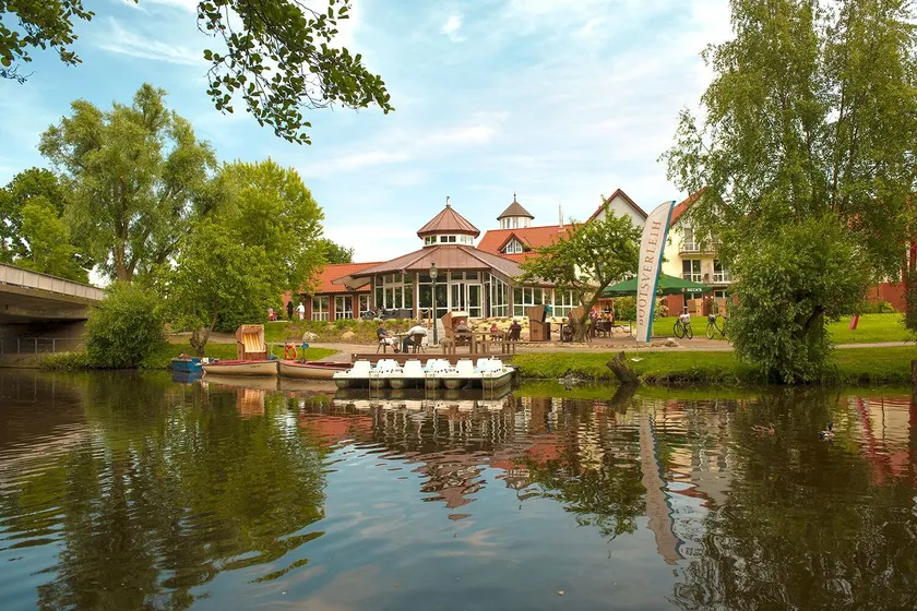 Hotel Am Medemufer - Image 1